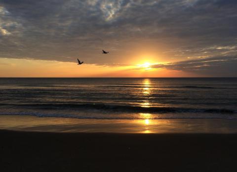 Dark sunrise, Virginia Beach