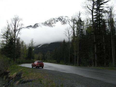 The solitude of hiking in Alaska (Seward)