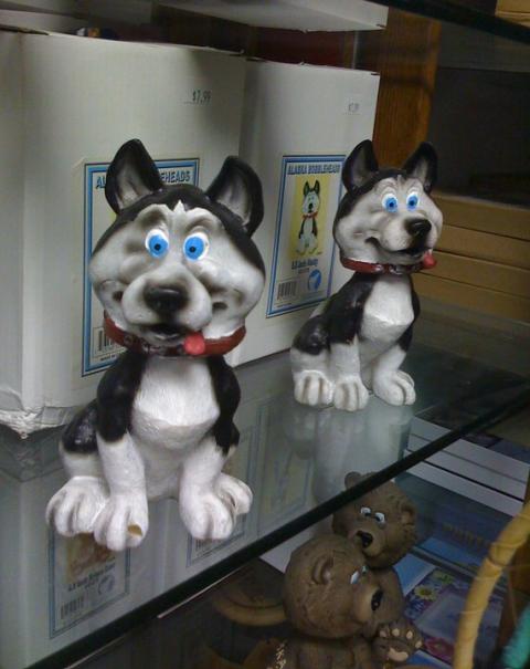 Husky bobblehead dolls, Seward, Alaska