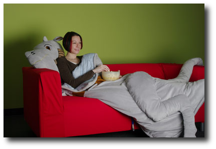 Geek Gifts 2009 - Tauntaun Sleeping Bag, tv/couch use