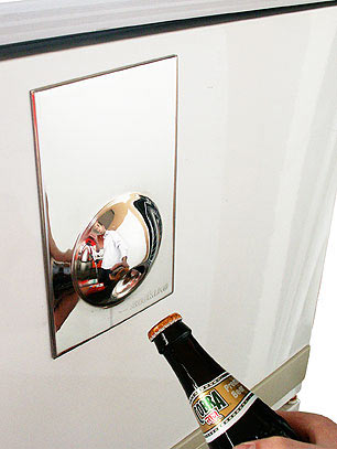 Magnetic toys 2009 - magnetic bottle opener