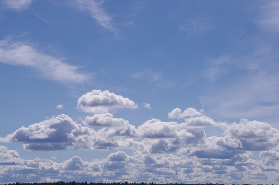 Pentax K-x sample photos - Talkeetna sky and plane